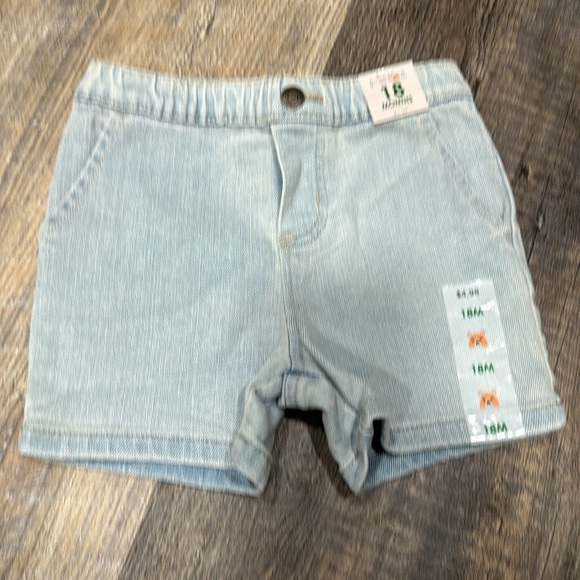 2 shorts for infants - Picture 4 of 8